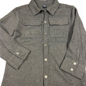 Kiabi French design boys snap front shirt in soft wool like fabric. Size 5 boys